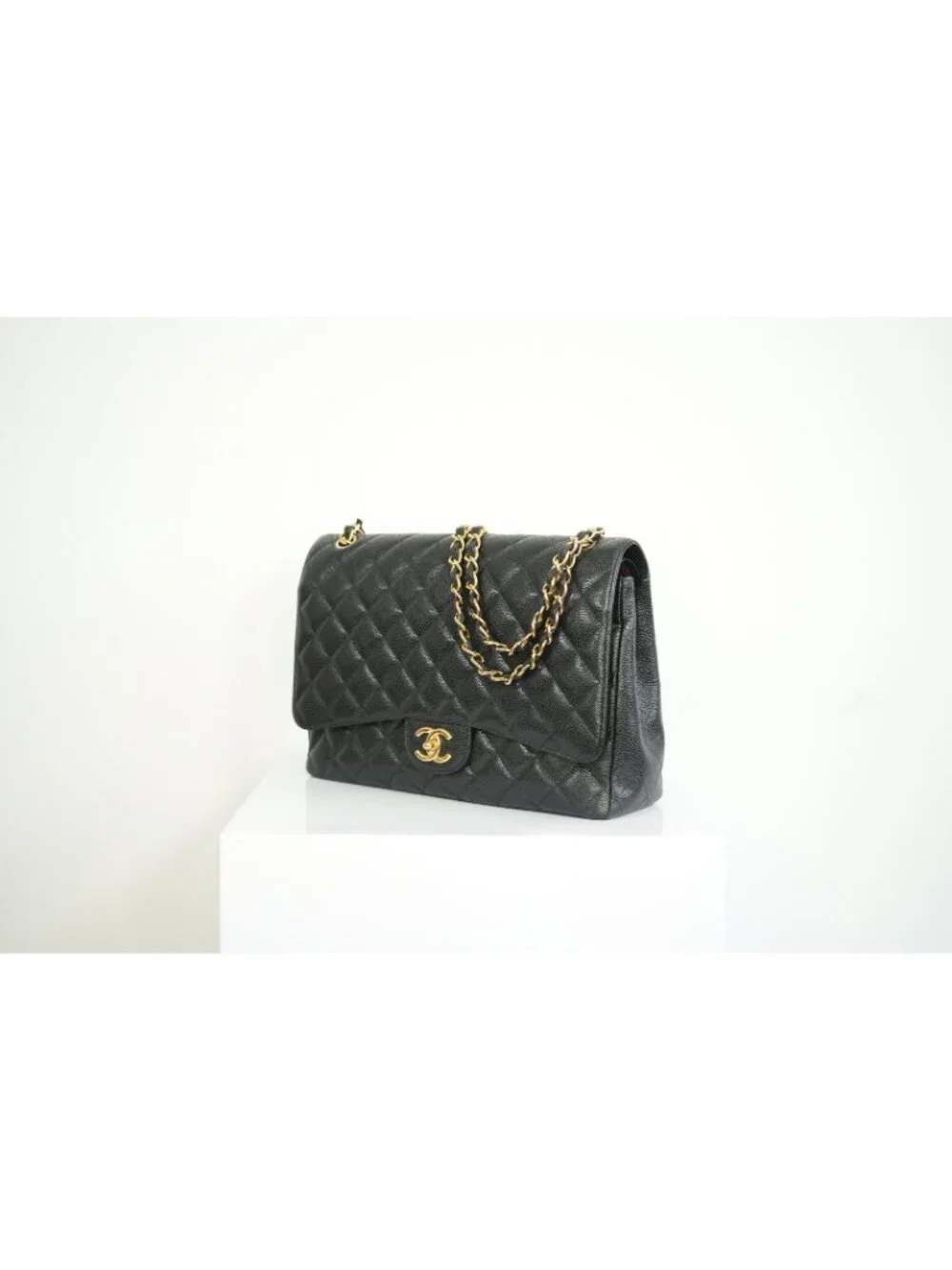 CHANEL good